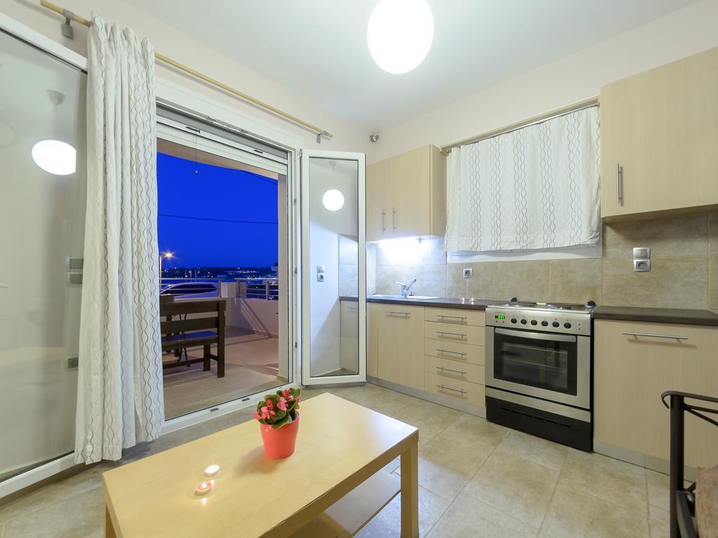 Corali Beach Tsilivi  Bilik gambar