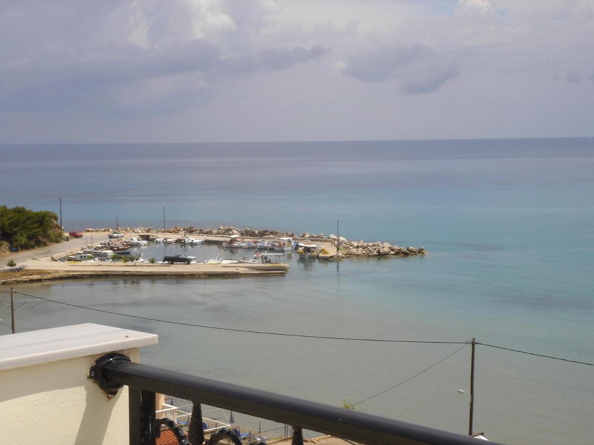 Corali Beach Tsilivi  Luaran gambar